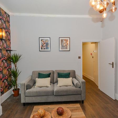 Cosy 1 Bedroom Home For Small Families London Eksteriør bilde