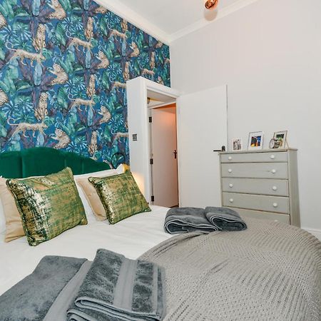 Cosy 1 Bedroom Home For Small Families London Eksteriør bilde