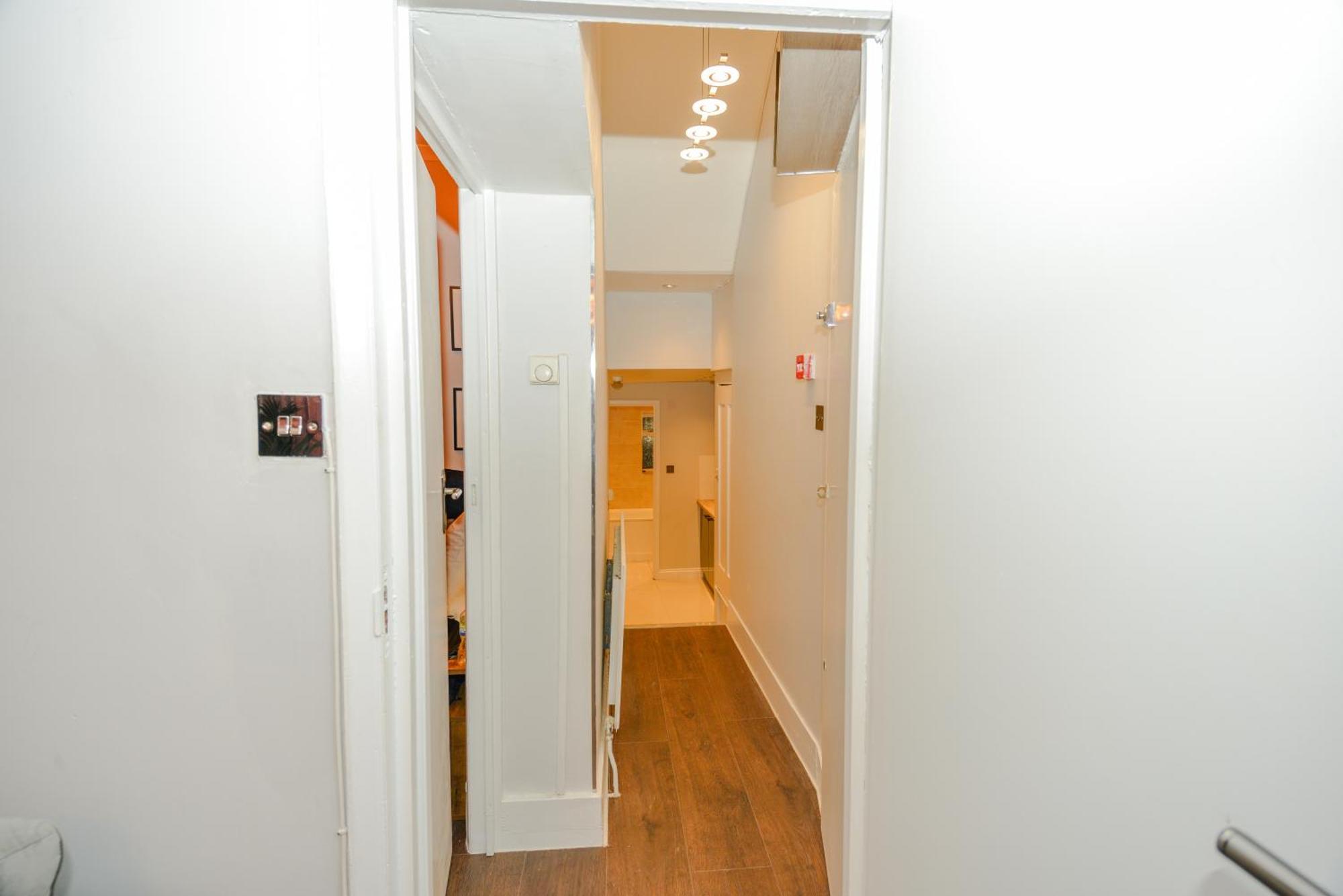 Cosy 1 Bedroom Home For Small Families London Eksteriør bilde