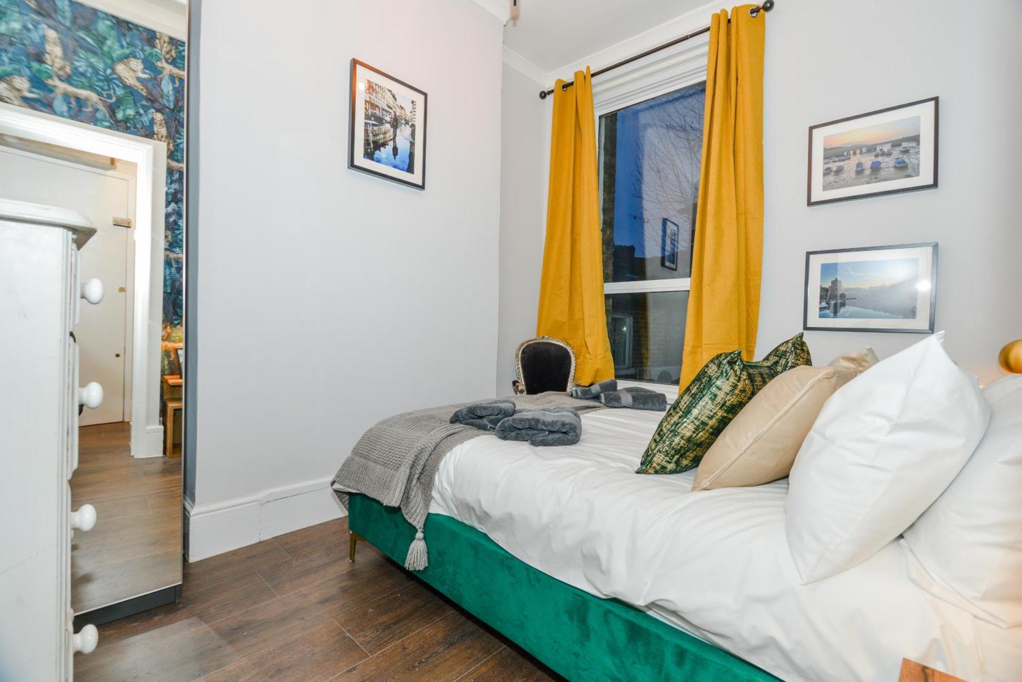 Cosy 1 Bedroom Home For Small Families London Eksteriør bilde